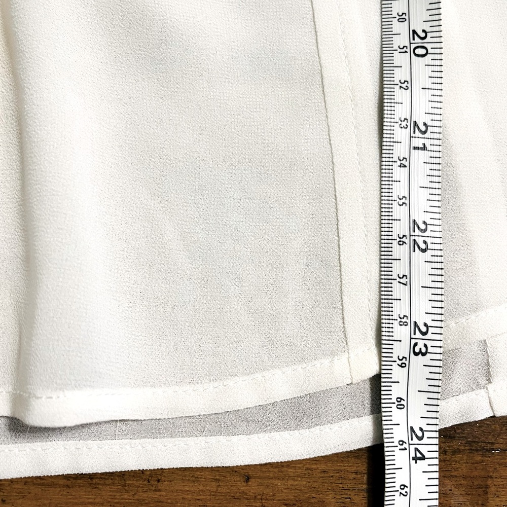 Cache Sheer & Silk Blend White Button Up Top Roll… - image 6